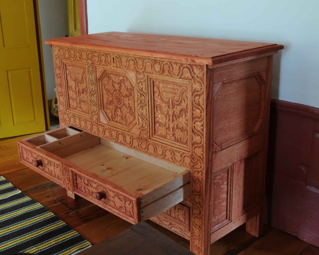 one-drawer-w-dividers